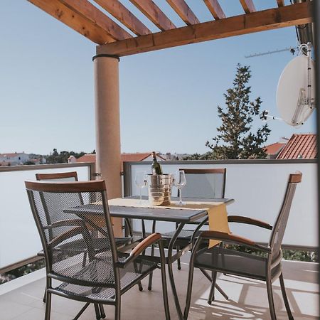 Poolside Hideout Apartments Novalja Exterior foto